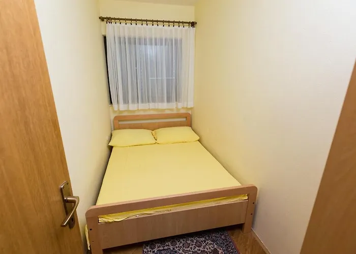 In Okrug Gornji With Sea View, Balcony, Air Conditioning, Wifi 5165-1 Apartman Trogir