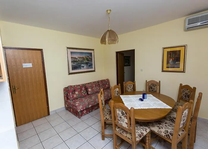In Okrug Gornji With Sea View, Balcony, Air Conditioning, Wifi 5165-1 * Trogir