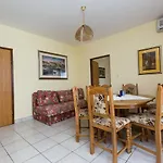 In Okrug Gornji With Sea View, Balcony, Air Conditioning, Wifi 5165-1 * Traù