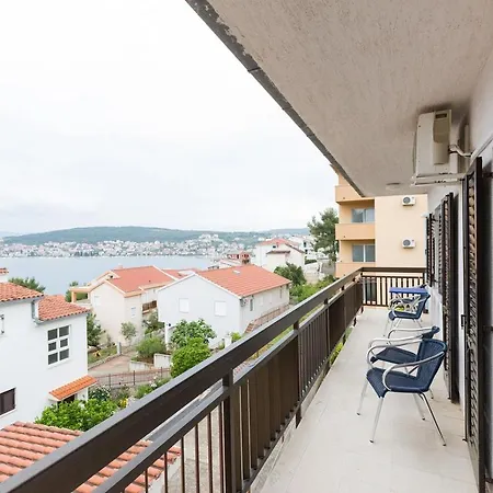 Apartment In Okrug Gornji With Sea View, Balcony, Air Conditioning, Wifi 5165-1 Trogir