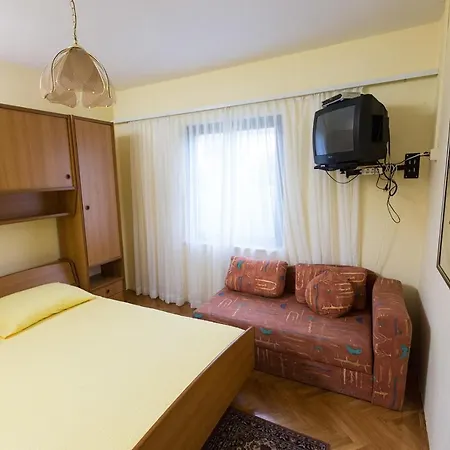 In Okrug Gornji With Sea View, Balcony, Air Conditioning, Wifi 5165-1 * Traù