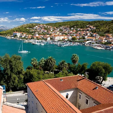 In Okrug Gornji With Sea View, Balcony, Air Conditioning, Wifi 5165-1 *
